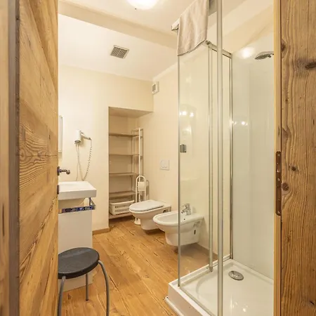 Regia Wellness, Con Sauna E Vasca Idromassaggio Apartamento *