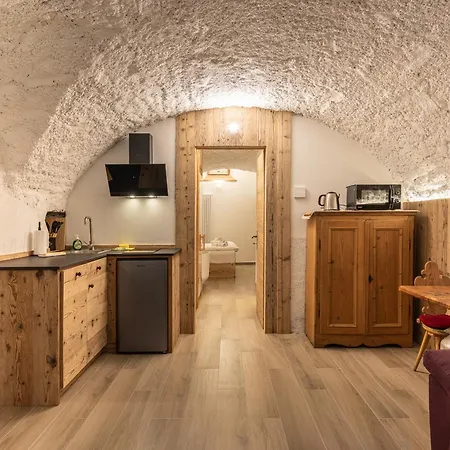 Regia Wellness, Con Sauna E Vasca Idromassaggio Apartamento *