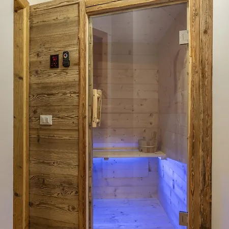 Regia Wellness, Con Sauna E Vasca Idromassaggio 보도 카도레